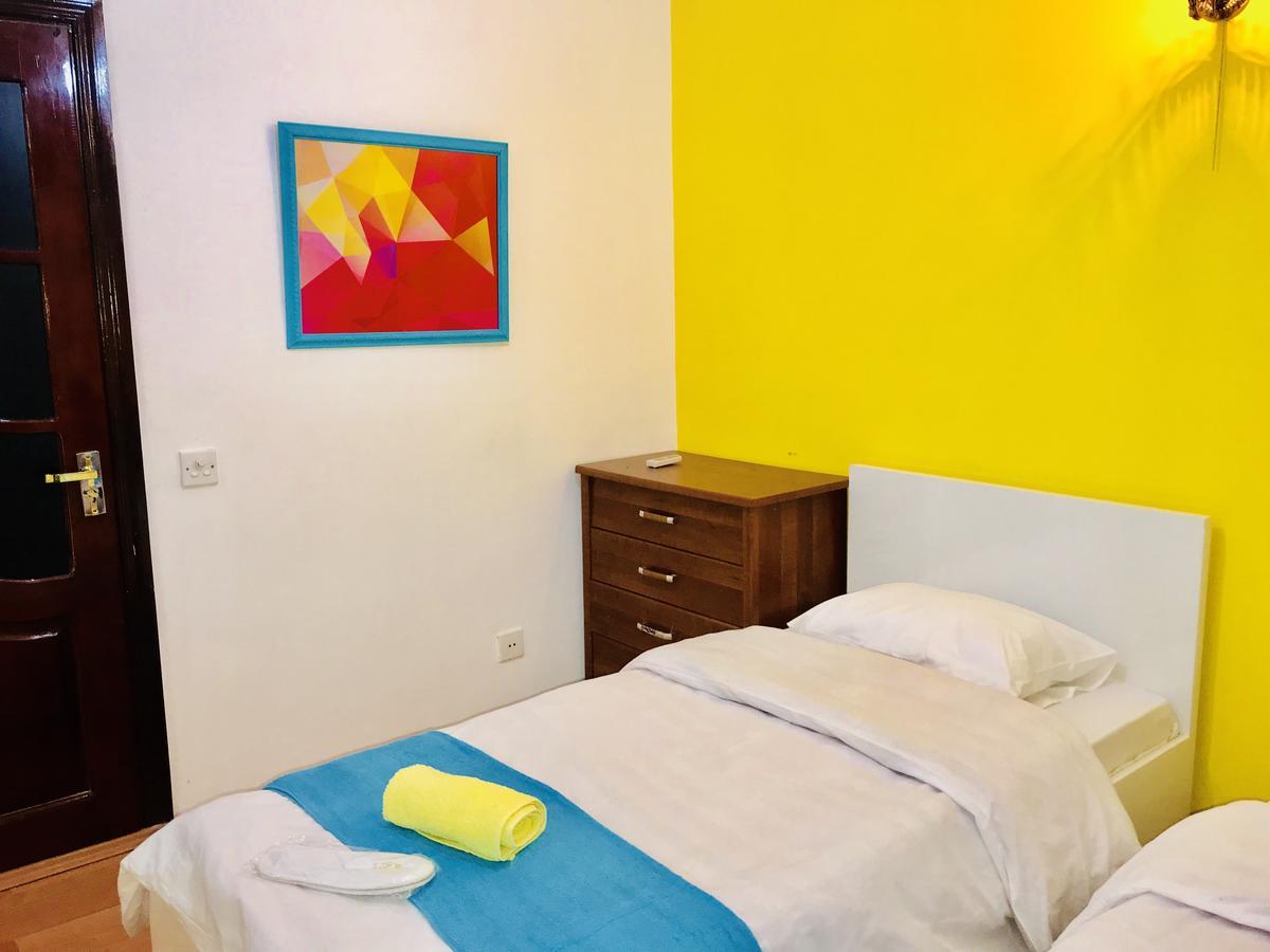 Check-In Hostel บากู ภายนอก รูปภาพ
