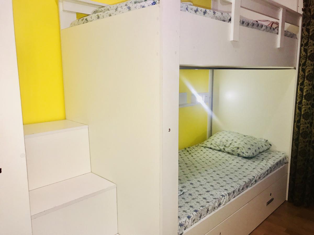 Check-In Hostel บากู ภายนอก รูปภาพ