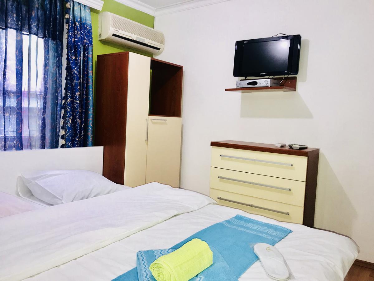Check-In Hostel บากู ภายนอก รูปภาพ